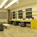 Campus Hill Hotel