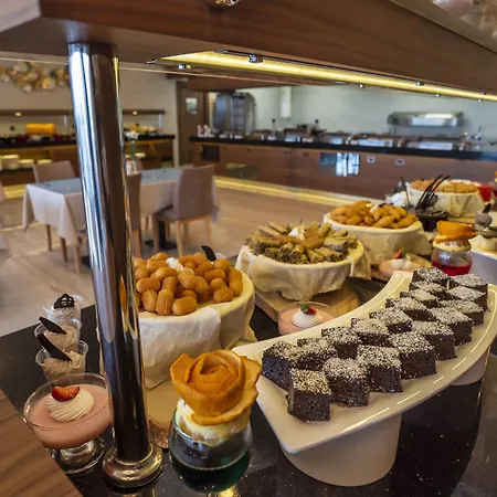 Campus Hill מלון 5*