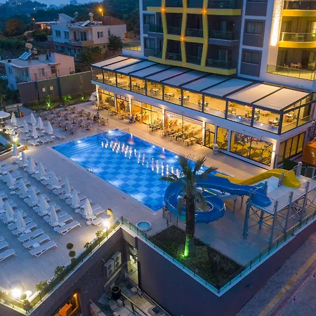 Campus Hill מלון אלאניה