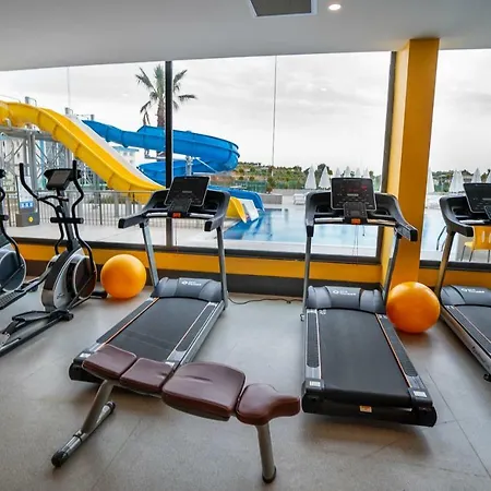 Campus Hill מלון 5*