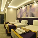 Otel Campus Hill 5*