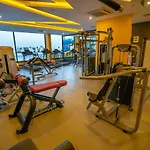 Campus Hill 5*