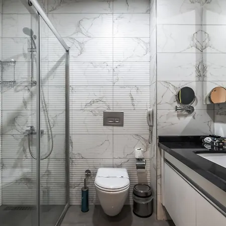 Campus Hill Hotel 5*