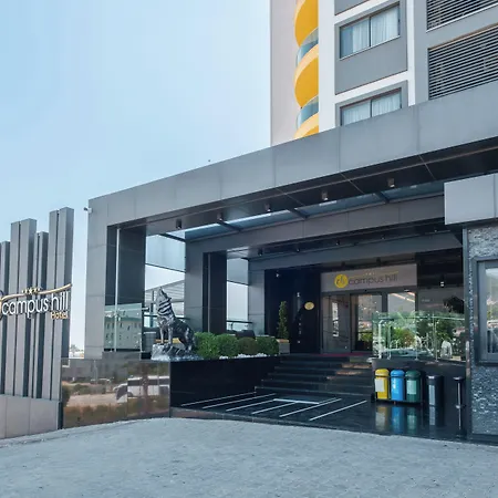 Campus Hill 5*
