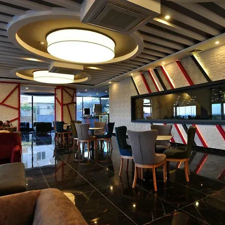 Campus Hill 酒店