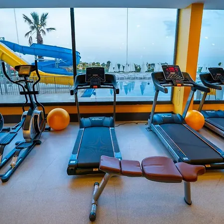 Otel Campus Hill 5*