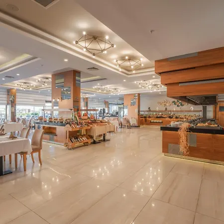 酒店 Campus Hill 5*